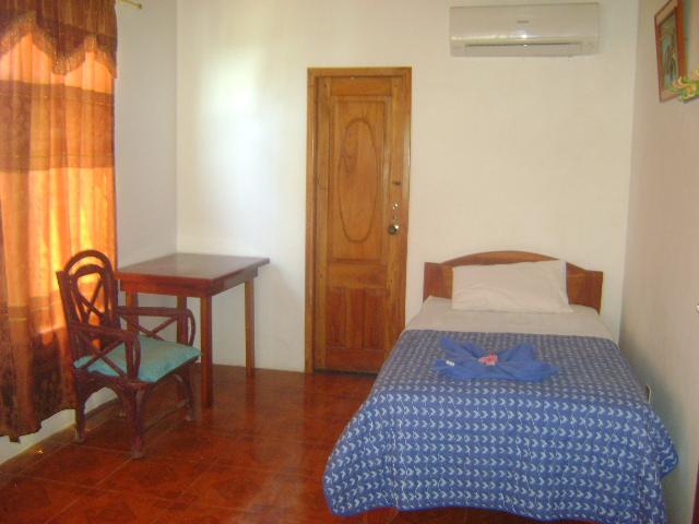 Las Gardenias Hotell Puerto Villamil Exteriör bild
