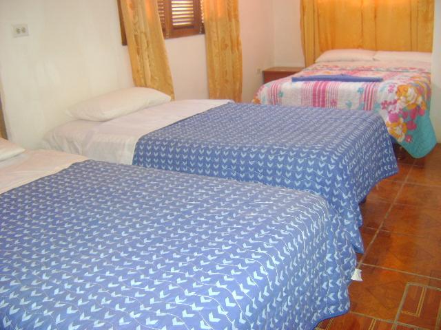 Las Gardenias Hotell Puerto Villamil Exteriör bild