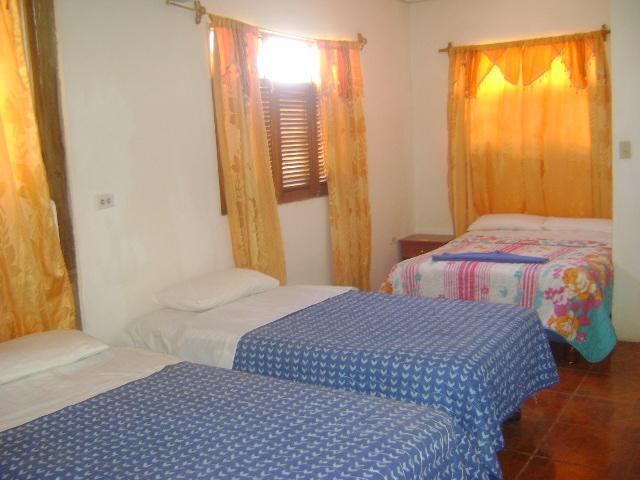 Las Gardenias Hotell Puerto Villamil Exteriör bild