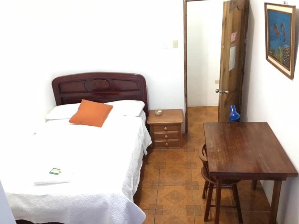 Las Gardenias Hotell Puerto Villamil Exteriör bild